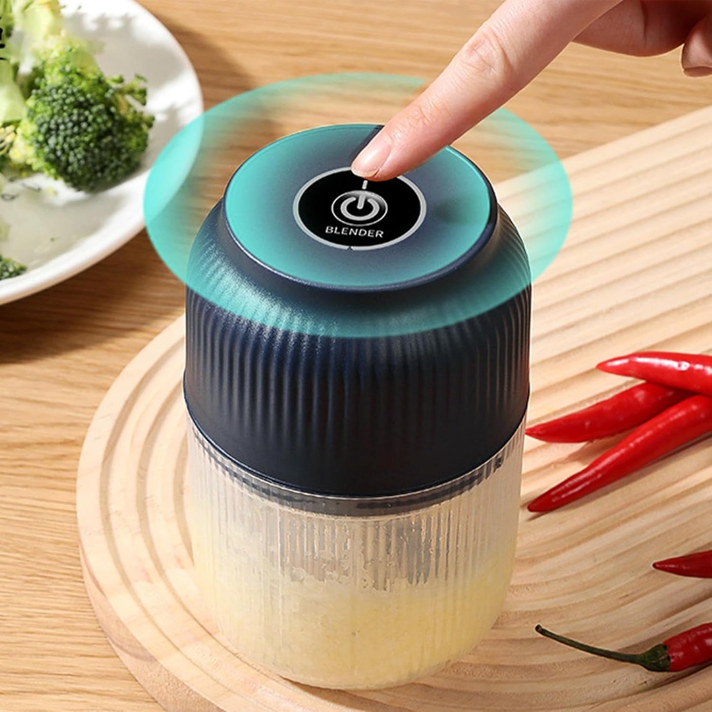 Multifunctional Garlic Chopper | Electric Kitchen Garlic Mincer | Cordless Automatic Vegetable Grinder, Portable Home Utility Crusher Gadget with USB Charging Cable for Home Kitchen Use